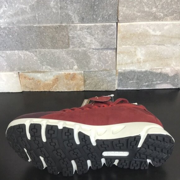 ECCO Women's Multi-Vent Luxe Gore-tex Waterproof Dyneema Leather Sneaker - Picture 4 of 6